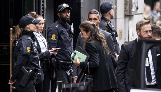 La Reina Letizia en Oslo para el funeral del Rey Harald de Noruega
