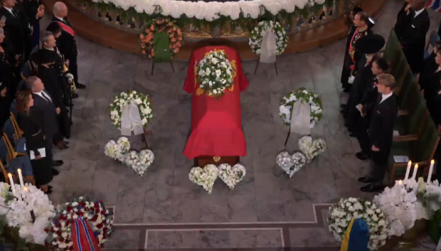 Noruega guarda un minuto de silencio en honor al Rey Harald V