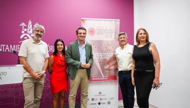 Autoridades presentes en la presentación de la II fase del Proyecto Hera