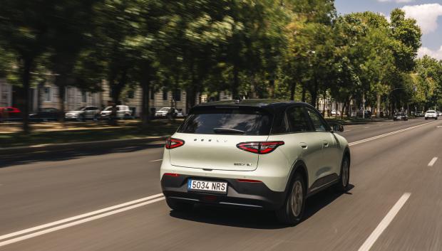 Geely E2