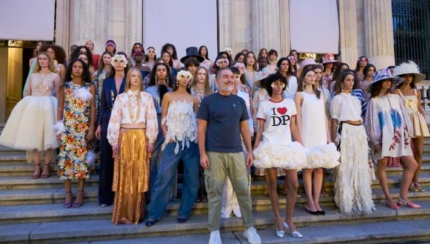 Desfile Duyos