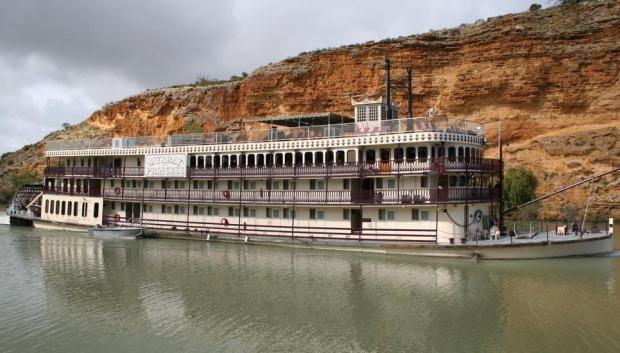 Barco PS Murray Princess