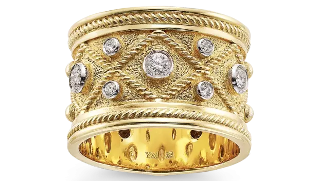 Anillo de diamantes y oro