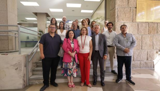 Eva Contador, con representantes de las entidades que participan en la iniciativa