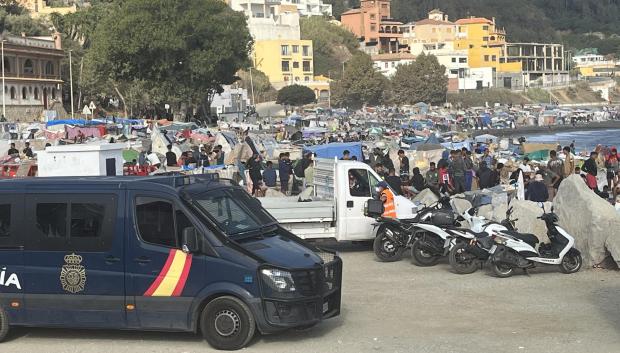 Vista parcial de la playa del Trampolín de Ceuta