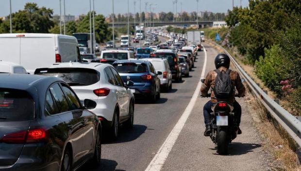 La realidad es que nadie espera encontrarse una moto por el arcén