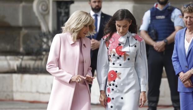Spanish Queen Letizia with Brigitte Macron during a official ceremony for France President on occasion his official visit to Spain in RoyalPalace in Madrid on Tuesday, 29 September 2026.