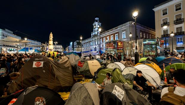 Decenas de personas continúan acampadas, a 29 de septiembre de 2026, en Madrid (España)