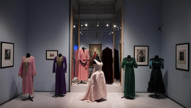 Vista del pase gráfico de la exposición 'Cayetana. Grande de España', este miércoles en Madrid