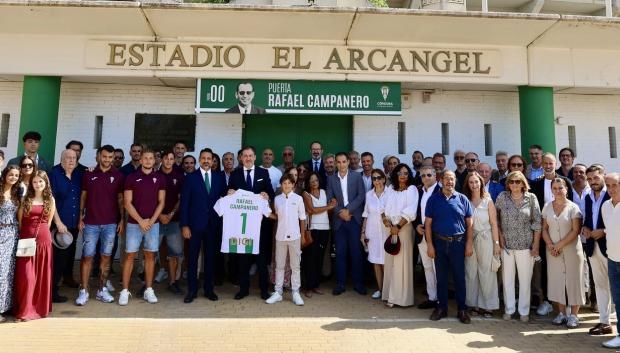 El homenaje a Rafael Campanero en la Puerta 00 de El Arcángel