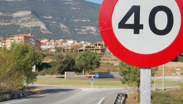No es extraño encontrar carreteras limitadas a 40 km/h