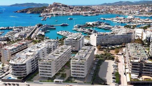 Vista de edificios de nueva construcción en Marina Botafoc.