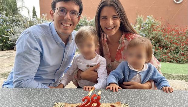 Miriam y Ramón, junto a sus hijos Miri y Ramón, en su último cumpleaños