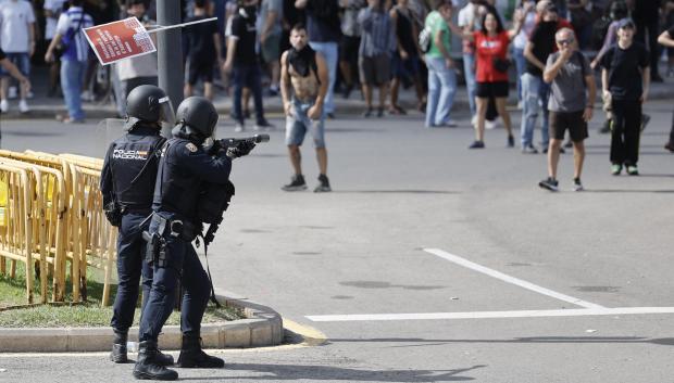 Imagen de los altercados registrados este sábado en Valencia