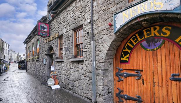 Taberna Kyteler's Inn en Kilkenny, vinculada a una bruja