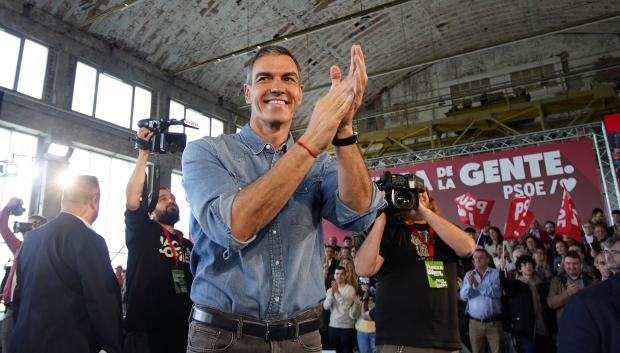 El presidente del Gobierno, Pedro Sánchez, este domingo en Ponferrada