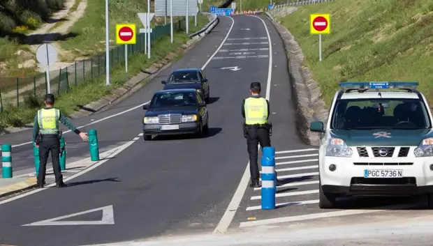 Los pocos agentas que te encuentras suelen estar escondidos poniendo multas