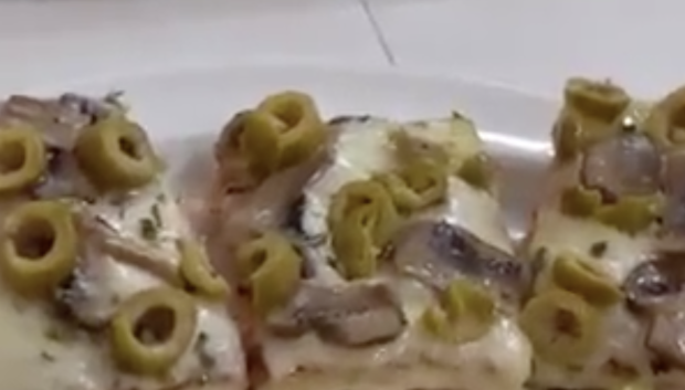 Uno de sus sándwiches