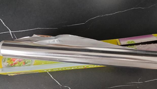 Imagen de un rollo de papel de aluminio de Mercadona