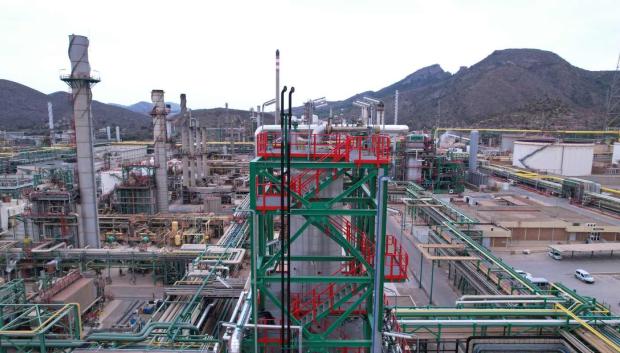 Repsol ya produce combustibles renovables en Cartagena a gran escala