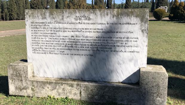 Monumento conmemorativo de Aníbal en Gebze
