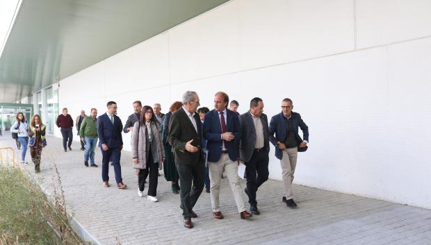 Joaquín Antonio Pino (Vox) visita las instalaciones de Cobadu, este lunes