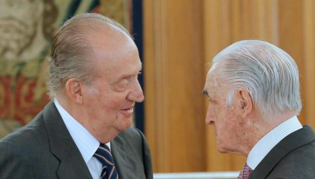 El Rey Juan Carlos quiso nombrar presidente del Gobierno a José María López de Letona en noviembre de 1975, en sustitución de Carlos Arias Navarro, para liderar la Transición