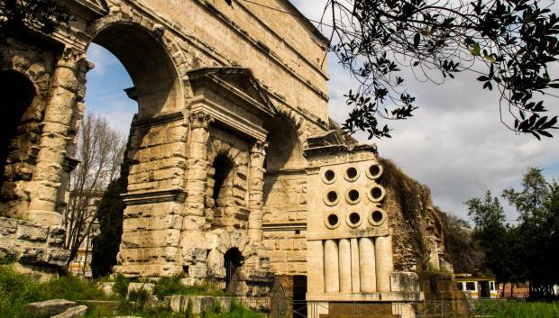 Porta Maggiore y la tumba de Eurisace