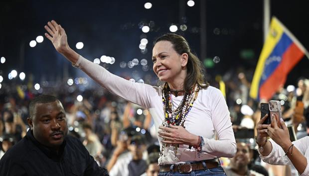 Corina Machado en su llegada a Caracas