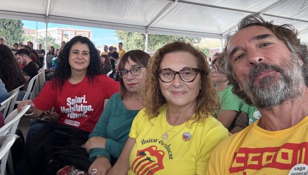 Imagen de los representantes de CCOOPV en el acto de Compromís