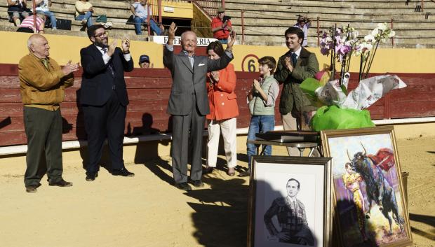 Andrés Hernando, durante el homenaje que recibió en la plaza de toros de Ávila en octubre de 2022
