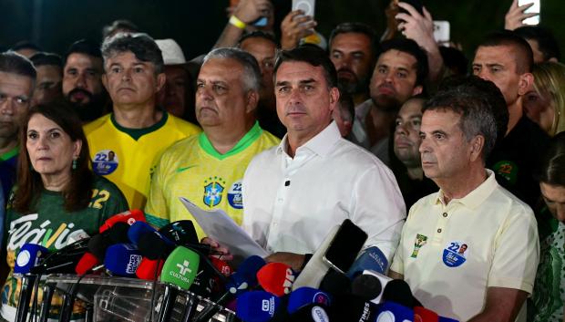 Flavio Bolsonaro tras el resultado electoral este domingo