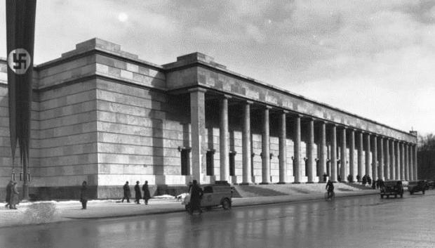 Führermuseum diseñado por Roderich Fick, basado en los bocetos de Hitler