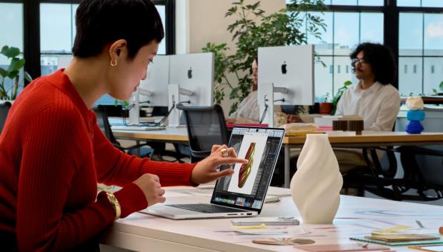 Nuevo MacBook Pro con pantalla PROLED XDR