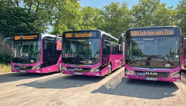 Autobuses utilizados durante obras ferroviarias en Alemania en el año 2024