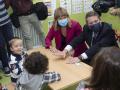 La ministra de Educación y Formación Profesional, Pilar Alegría, y el presidente de Castilla-La Mancha, Emiliano García-Page, durante la inauguración de la Sección Escolar, dependiente del Colegio Rural Agrupado ‘Elena Fortún’ de Villar de Olalla, de Fuentenava de Jábaga (Cuenca)