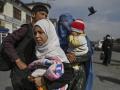 Una mujer en Kabul, con su hiyab
