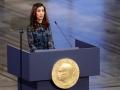 La iraquí Nadia Murad recogiendo el Premio Nobel de la Paz 2018 en Oslo