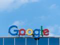 Google señala que esperará al próximo año para evaluar la situación de la vuelta a las oficinas