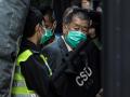 El disidente Jimmy Lai custodiado por la policía de Hong Kong