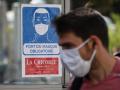 Cartel advirtiendo sobre el uso de mascarilla en Lille