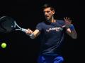 Novak Djokovic durante el entrenamiento de ayer en Australia