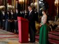Felipe VI, acompañado por Doña Letizia, este lunes en el Salón del Trono de El Palacio Real de Madrid