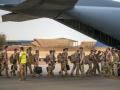 Soldados franceses embarcan rumbo al Sahel para combatir al yihadismo