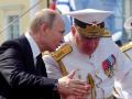 Putin conversa con el comandante en jefe del Ejército ruso, Nikolai Yevmenov