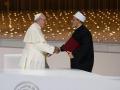 El Papa Francisco y el imán Al-Tayeb en Abu Dhabi para la firma del documento sobre fraternidad, el 4 de febrero de 2019