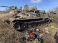 Cientos de carros de combate han hecho su entrada en Ucrania, pero también los hay que aún no han intervenido