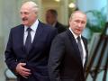 Alexander Lukashenko (Iz.) y Vladimir Putin (D)
