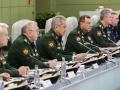 Cúpula militar rusa bajo la dirección del Ministro de Defensa de Rusia, Sergei Shoigu (Centro)