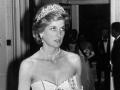 The Princess of Wales arrives at the German Embassy in London on Thursday, July 3, 1986, for the banquet given by the President of the Federal Republic of West Germany in honor of Britain's Queen.